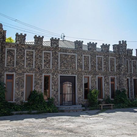 Akhalkalaki Fish Hotel מראה חיצוני תמונה