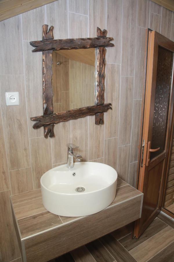 Akhalkalaki Fish Hotel מראה חיצוני תמונה
