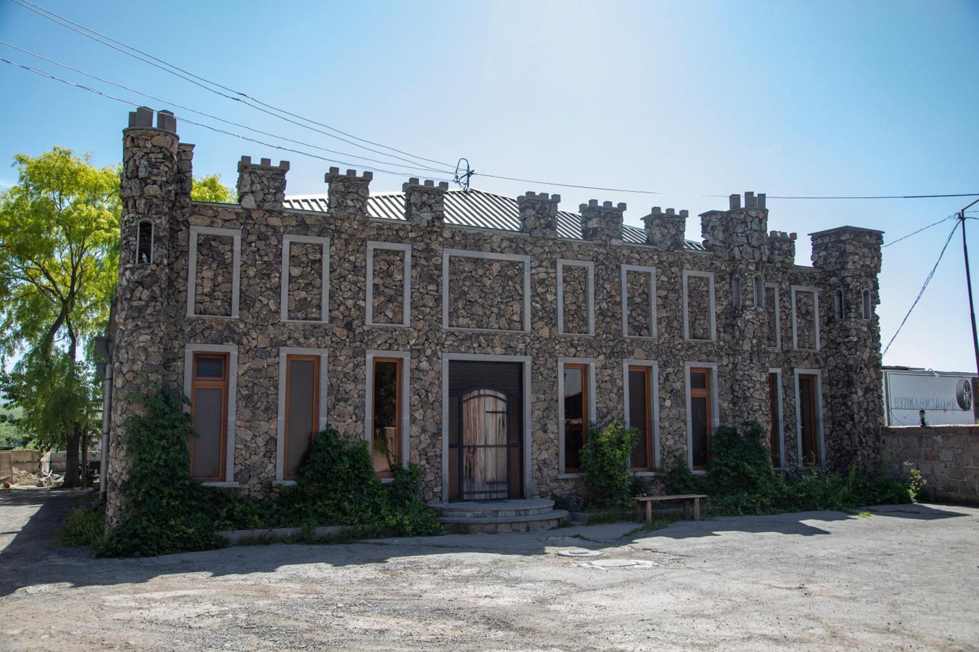 Akhalkalaki Fish Hotel מראה חיצוני תמונה