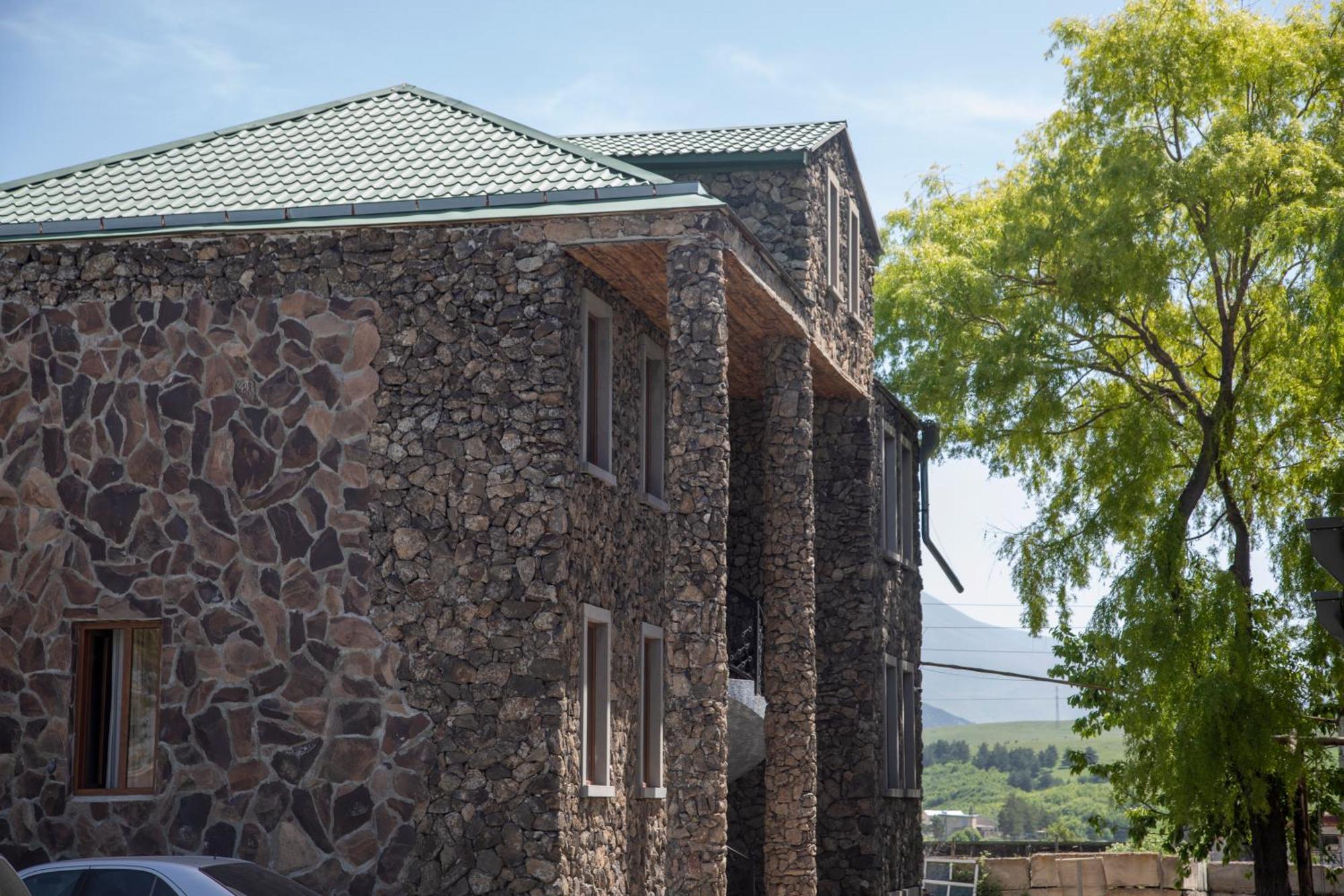 Akhalkalaki Fish Hotel מראה חיצוני תמונה