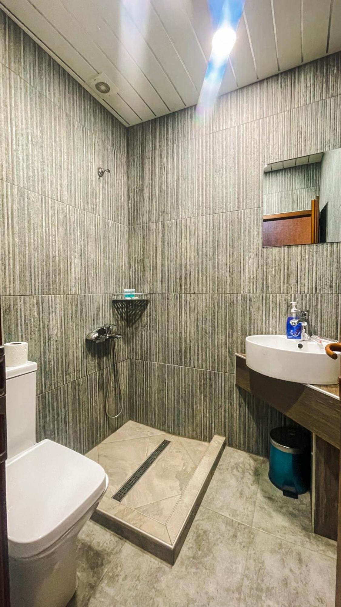Akhalkalaki Fish Hotel מראה חיצוני תמונה