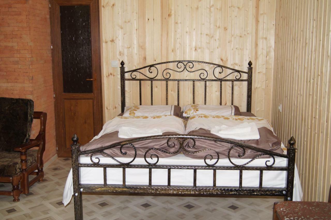 Akhalkalaki Fish Hotel מראה חיצוני תמונה