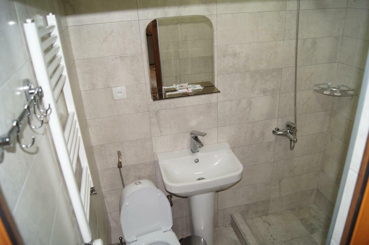 Akhalkalaki Fish Hotel מראה חיצוני תמונה